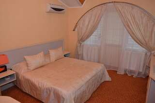 Отель Hotel Serpanok Tyachiv Двухместный номер Делюкс с 1 кроватью и балконом-3